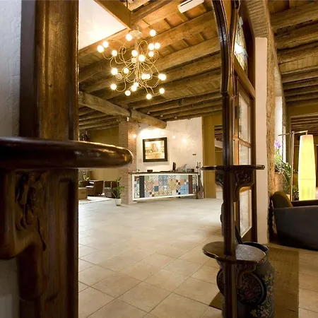 Moli De La Torre Hotel